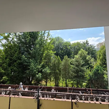 Premium Up To 5p, 15 Min To Center, Tree View, 5 Min Walk To 2 Lakes With Attractions, Vr Googles, Led Fireplace, New 아파트