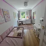 Apartment Premium Up To 5p, 15 Min To Center, Tree View, 5 Min Walk To 2 Lakes With Attractions, Vr Googles, Led Fireplace, New Warschau
